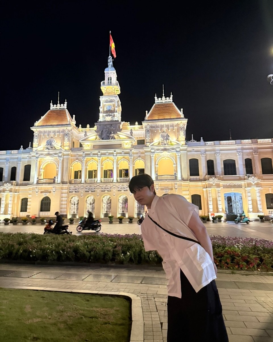 Photo by 이순혁 on March 06, 2025.