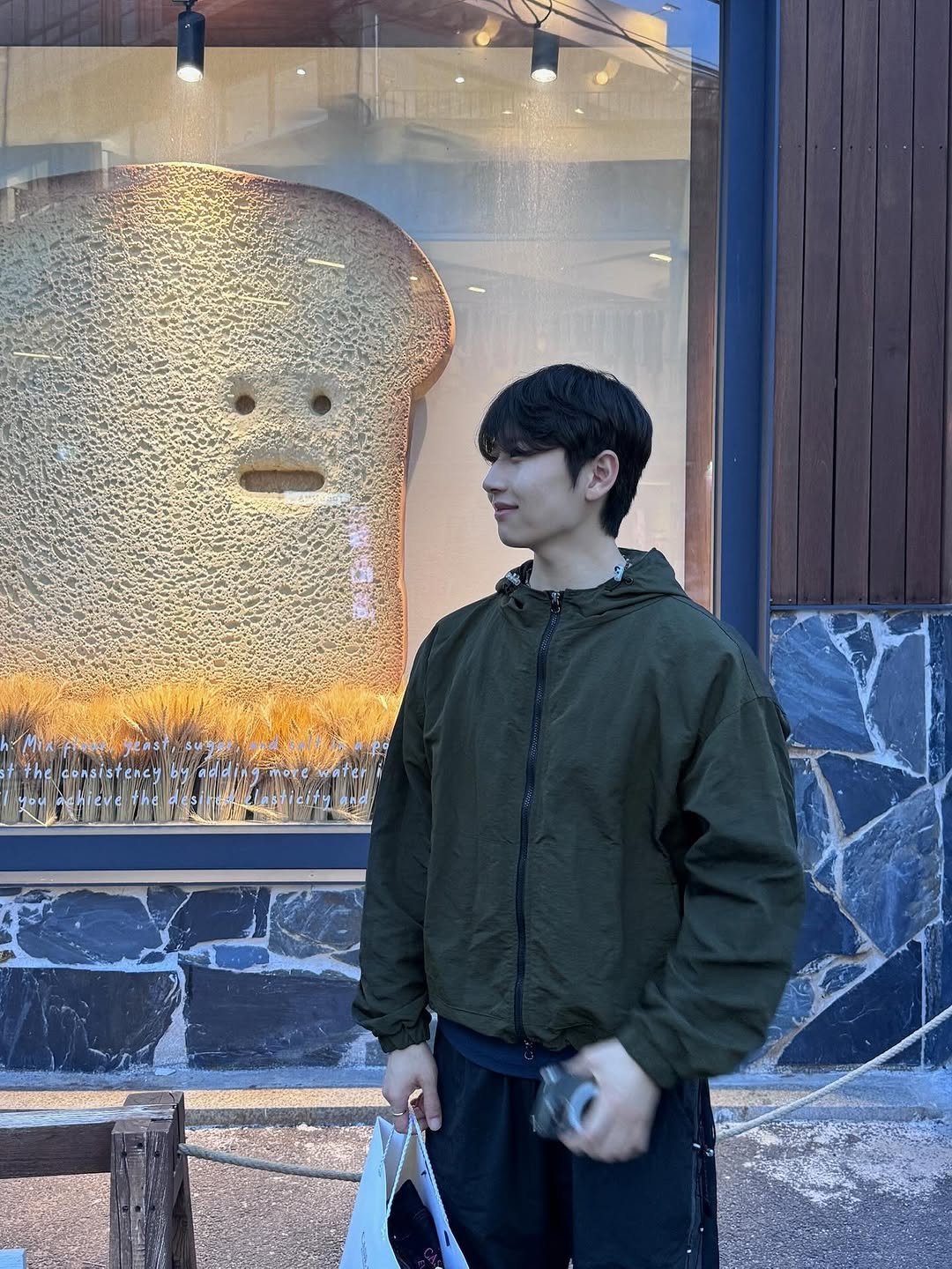 Photo by 이순혁 on June 07, 2025.