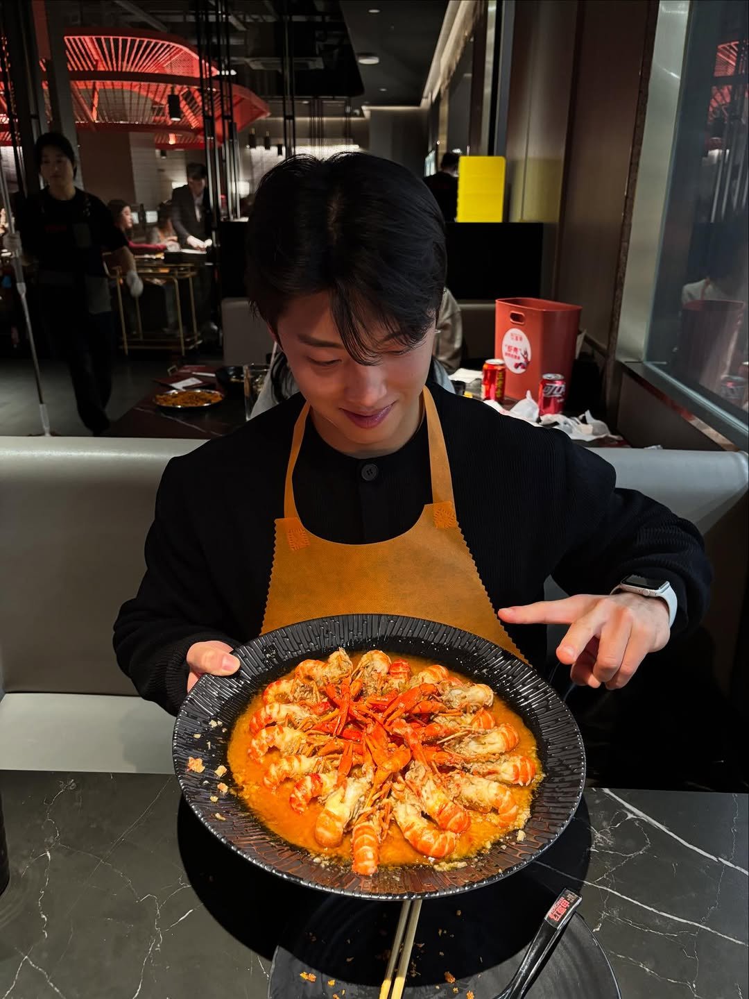 p_park9 게시물 이미지: 그 유명한 마늘롱샤 
새벽1시에도 만석이라니😳