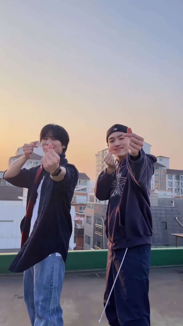 p_rocky 게시물 이미지: 🎤 ROCKY X KINO = 라키노즈 🔥
[Forever and Ever] 챌린지...