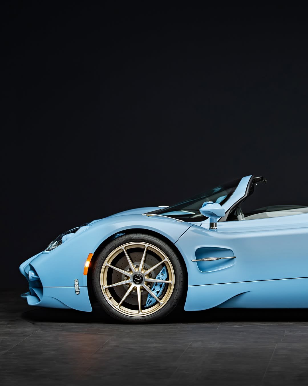 paganiautomobili 게시물 이미지: The Pagani Utopia Roadster stands as a...