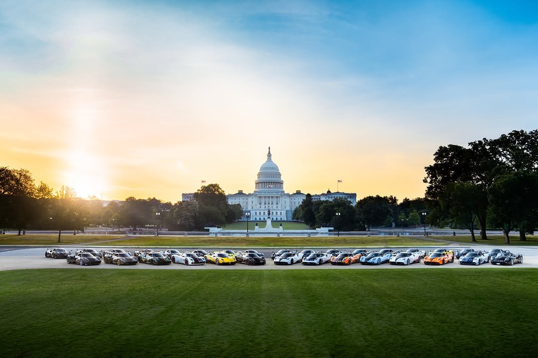 paganiautomobili 게시물 이미지: As the sun rises over Capitol Hill, The Drive...