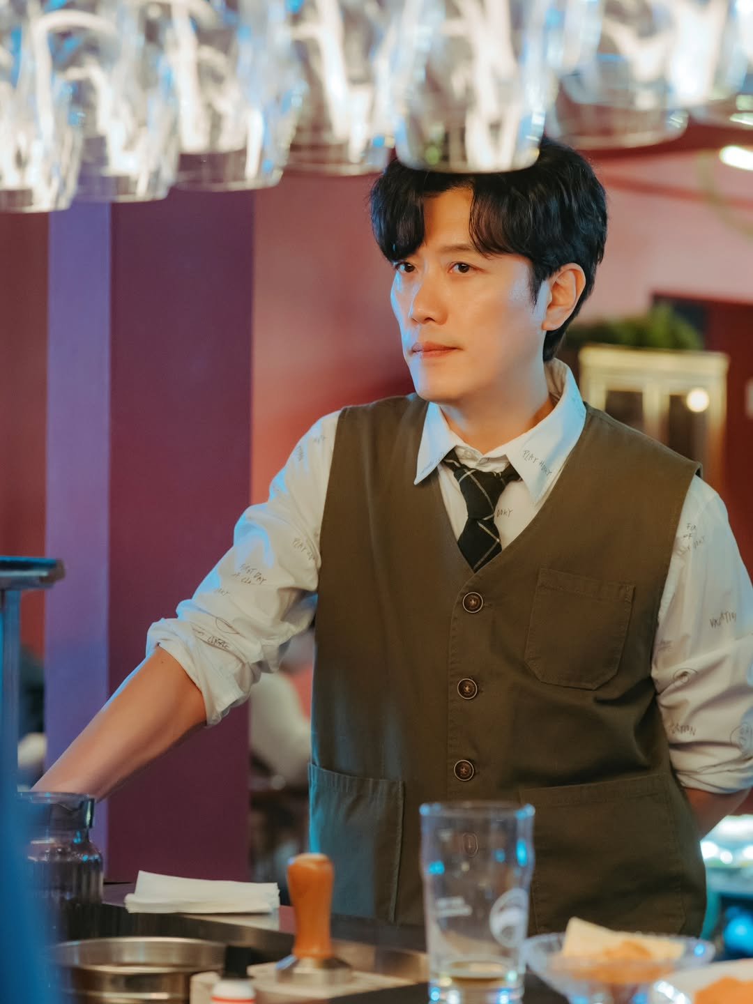 Photo by 박희순 on October 17, 2025. May be an image of one or more people and text.