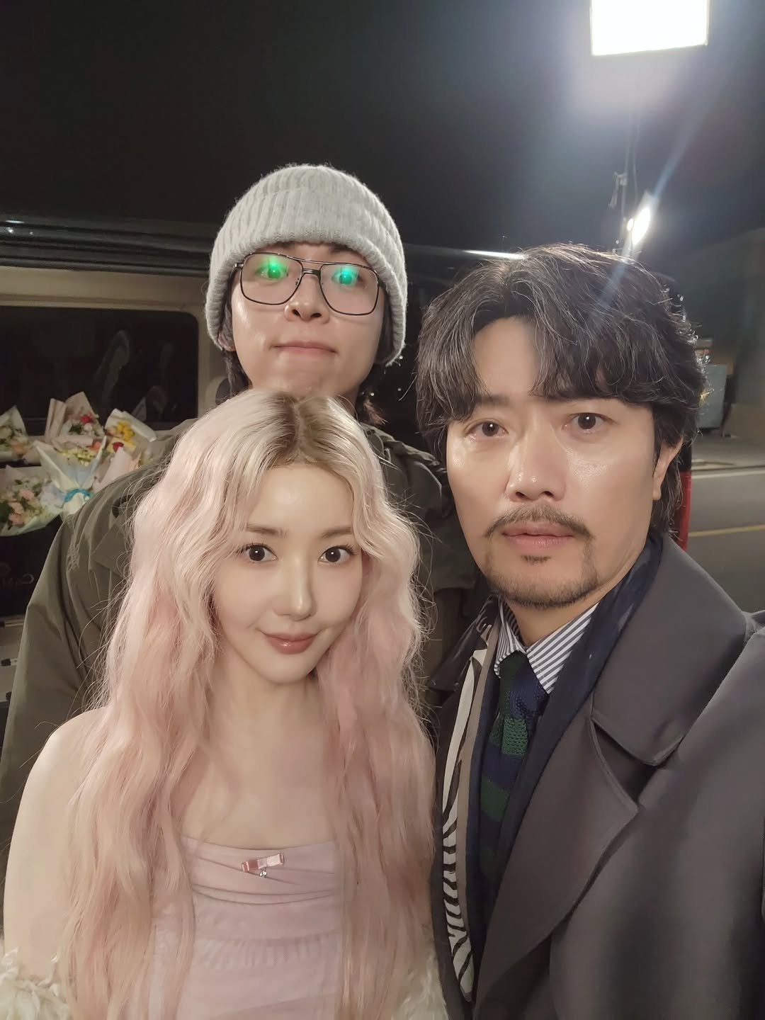 Photo by 박희순 on October 19, 2025. May be a selfie of one or more people, hair, bolo tie and text.