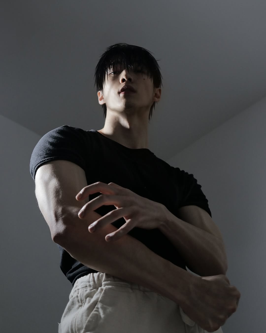 Photo by 박유리 / YURI PARK in Hollywood with @jujutsukaisen.