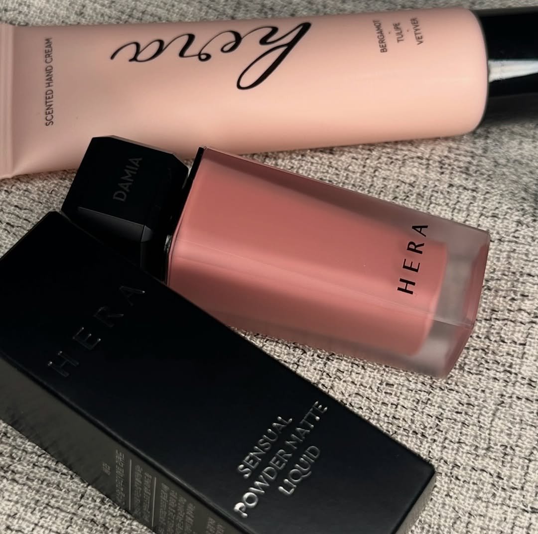 Photo shared by 박카다미아 on December 28, 2024 tagging @herabeauty_official.