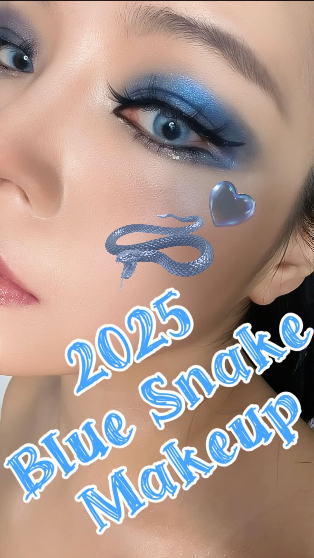 parkcadamia 게시물 이미지: 새해기념 메이크업💙🐍
양쪽 섀도우 색이 다른건 반반 메이크업 실패해서 (╹◡╹)v