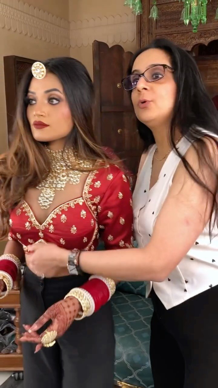 parulgargmakeup 게시물 이미지: Gorgeous look from the PG Pro Course ❤️

MUA :...