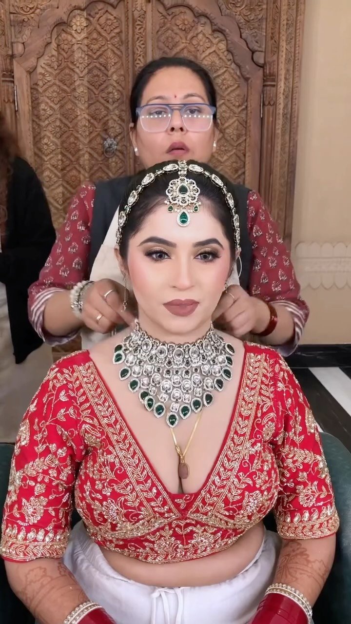 parulgargmakeup 게시물 이미지: My Pretty Pretty Bride ❤️

MUA :...