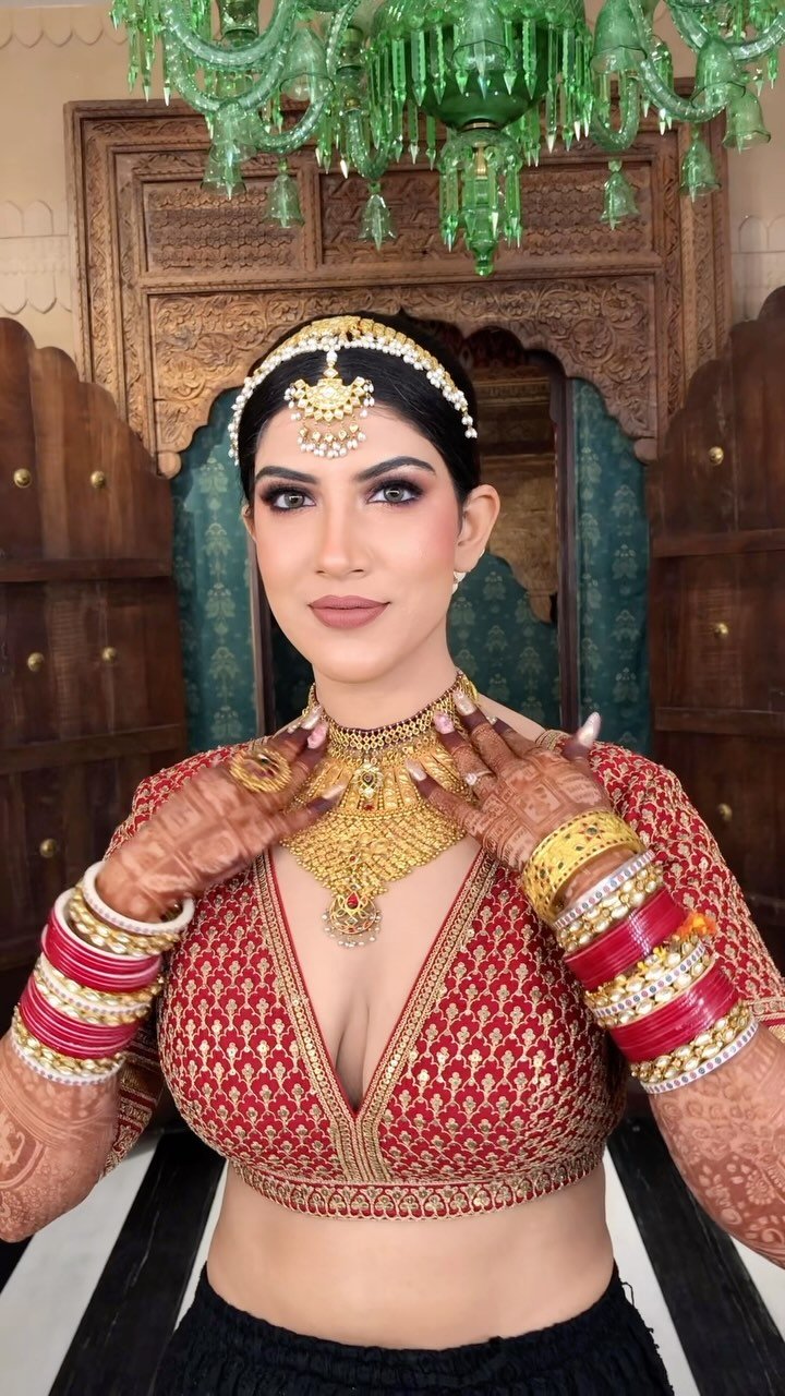 parulgargmakeup 게시물 이미지: My Stunner Bride Ridhika ❤️

MUA :...