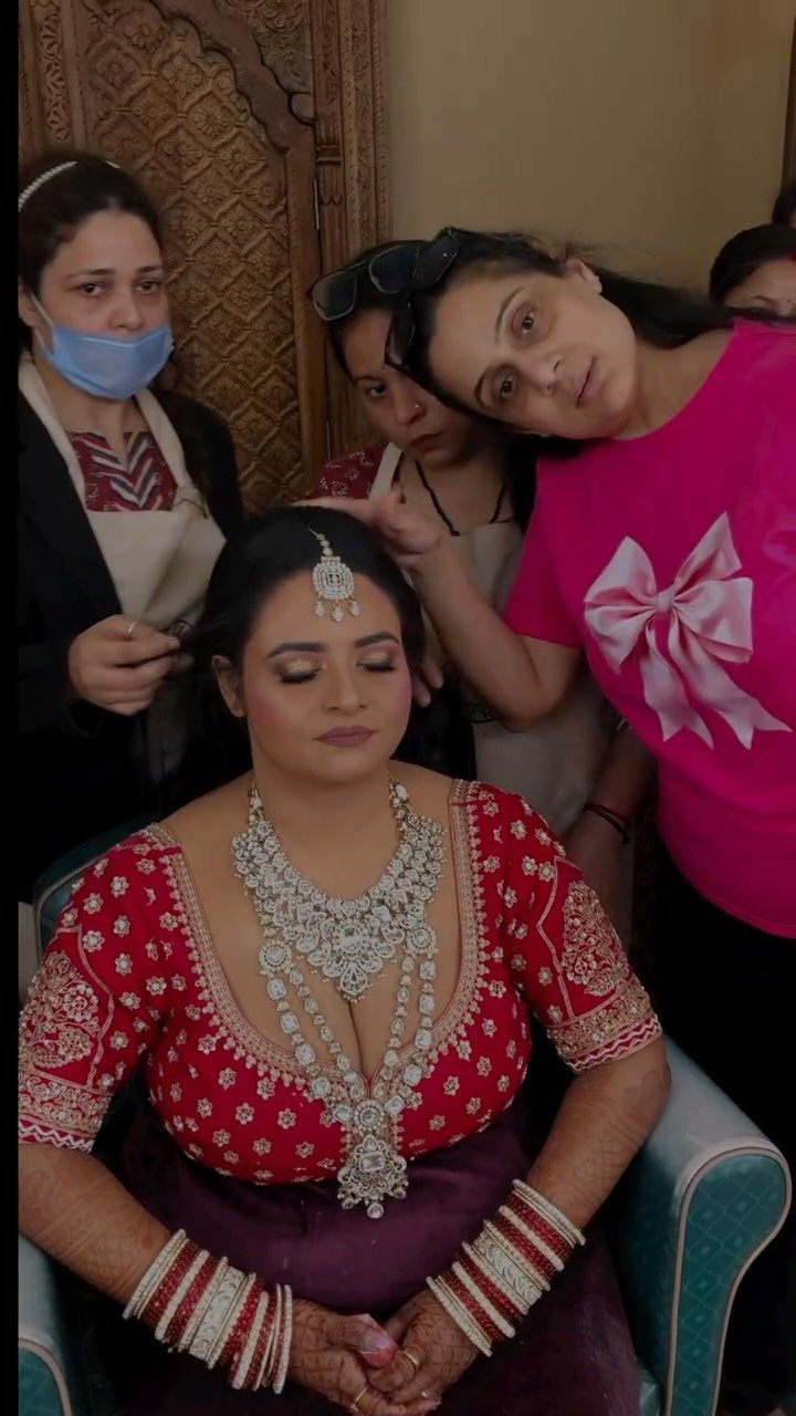 parulgargmakeup 게시물 이미지: My gorgeous bride from the West Indies ❤️

MUA...