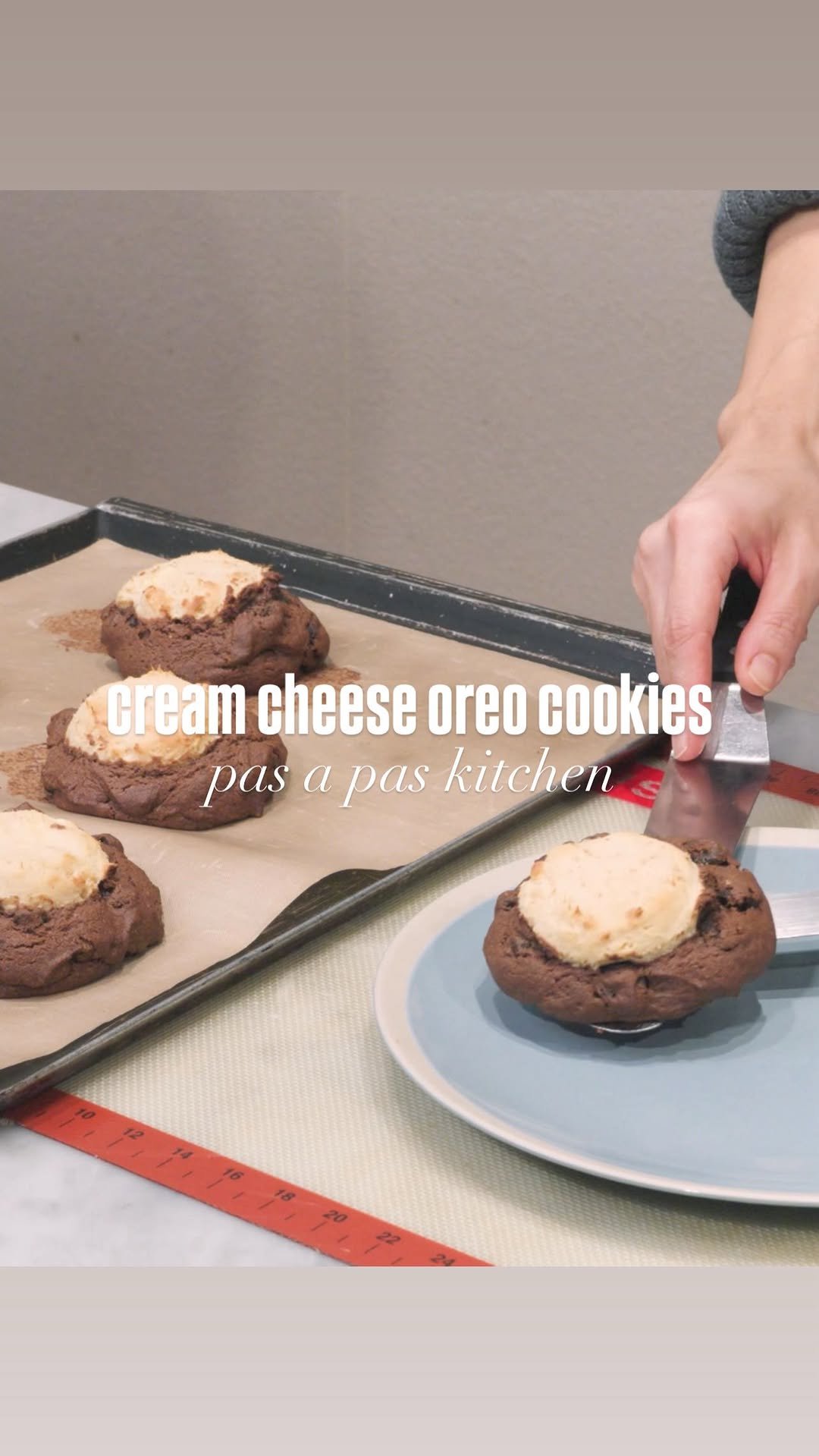 pas_a_pas_baking_studio0272 게시물 이미지: 유튜브 빠아빠 키친에서는
크림치즈필링을 넣은 오레오쿠키레시피를...