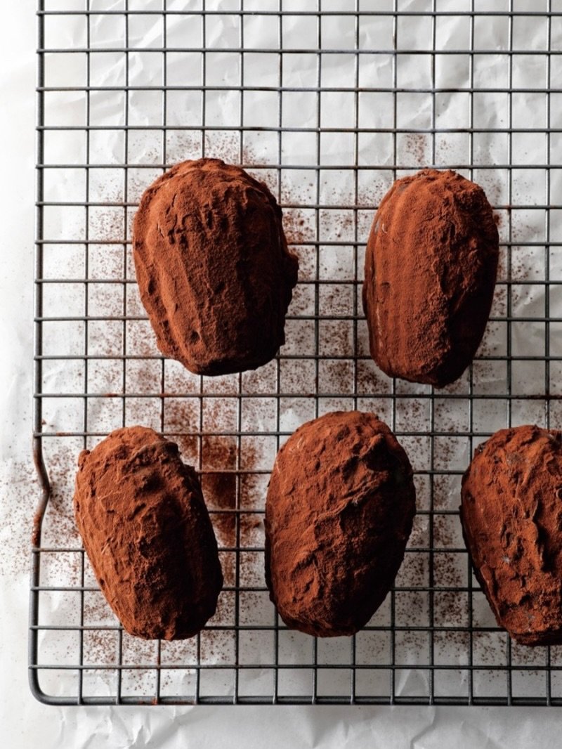 Photo by 이 상화 on February 28, 2026. May be an image of tiramisu, truffle and text.