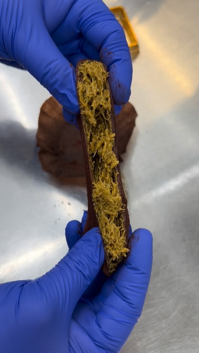 patissier_danchuu 게시물 이미지: 상온에 두어 냉기 빠진 상태의 두바이..🤤

냉장 보관후 차갑게 드시면...