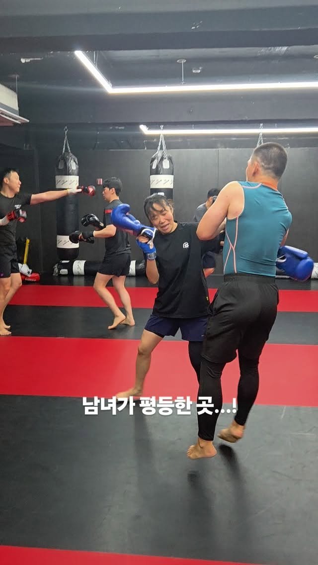 pboymma 게시물 이미지: 남녀가 평등한 피보이!
가장 즐겁게 운동할 수 있는
피보이 mma...