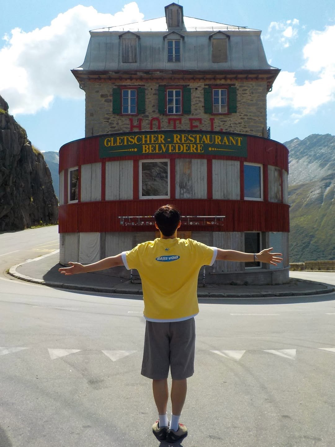 Photo shared by 박찬영 | Chanyoung Park on September 07, 2025 tagging @jungfrauregion, @haslital.berneroberland, @grimselwelt, and @switzerlandkr. May be an image of text.