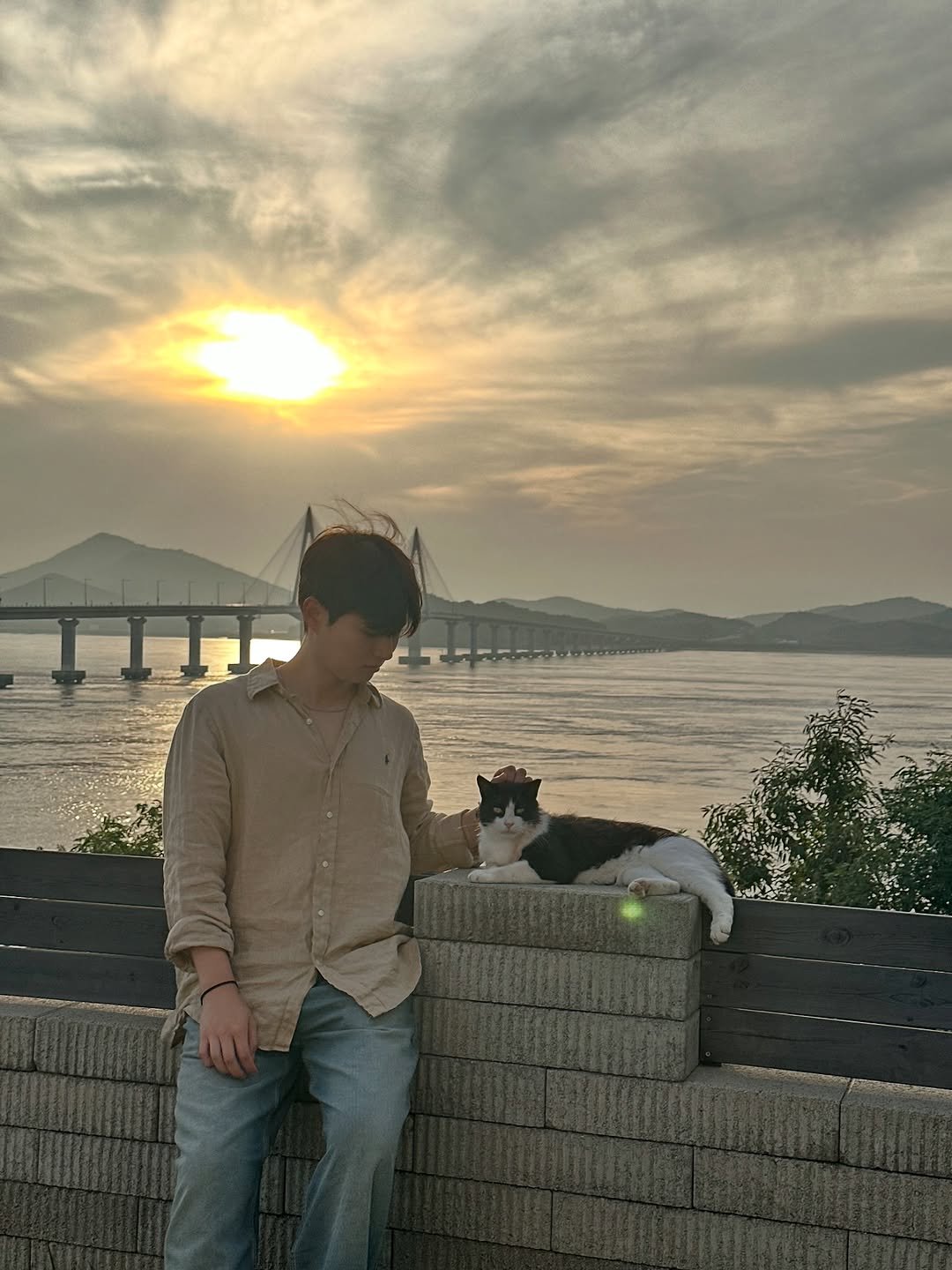 Photo by 박찬영 | Chanyoung Park on October 05, 2025. May be an image of 1 person, outdoors and text.