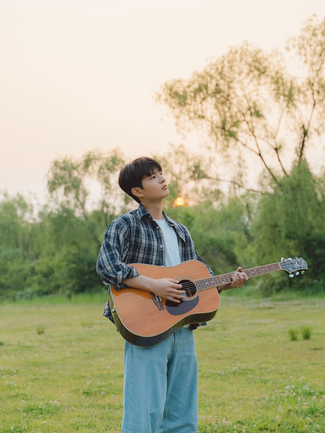 Photo shared by 박찬영 | Chanyoung Park on June 09, 2025 tagging @dalsori, @perjungpo, and @galax___y.