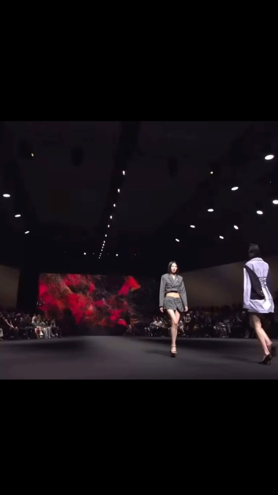 peacerest_ore 게시물 이미지: @phenomenonseeper #09년생 #15yearsold #YG-K모델 #ootd