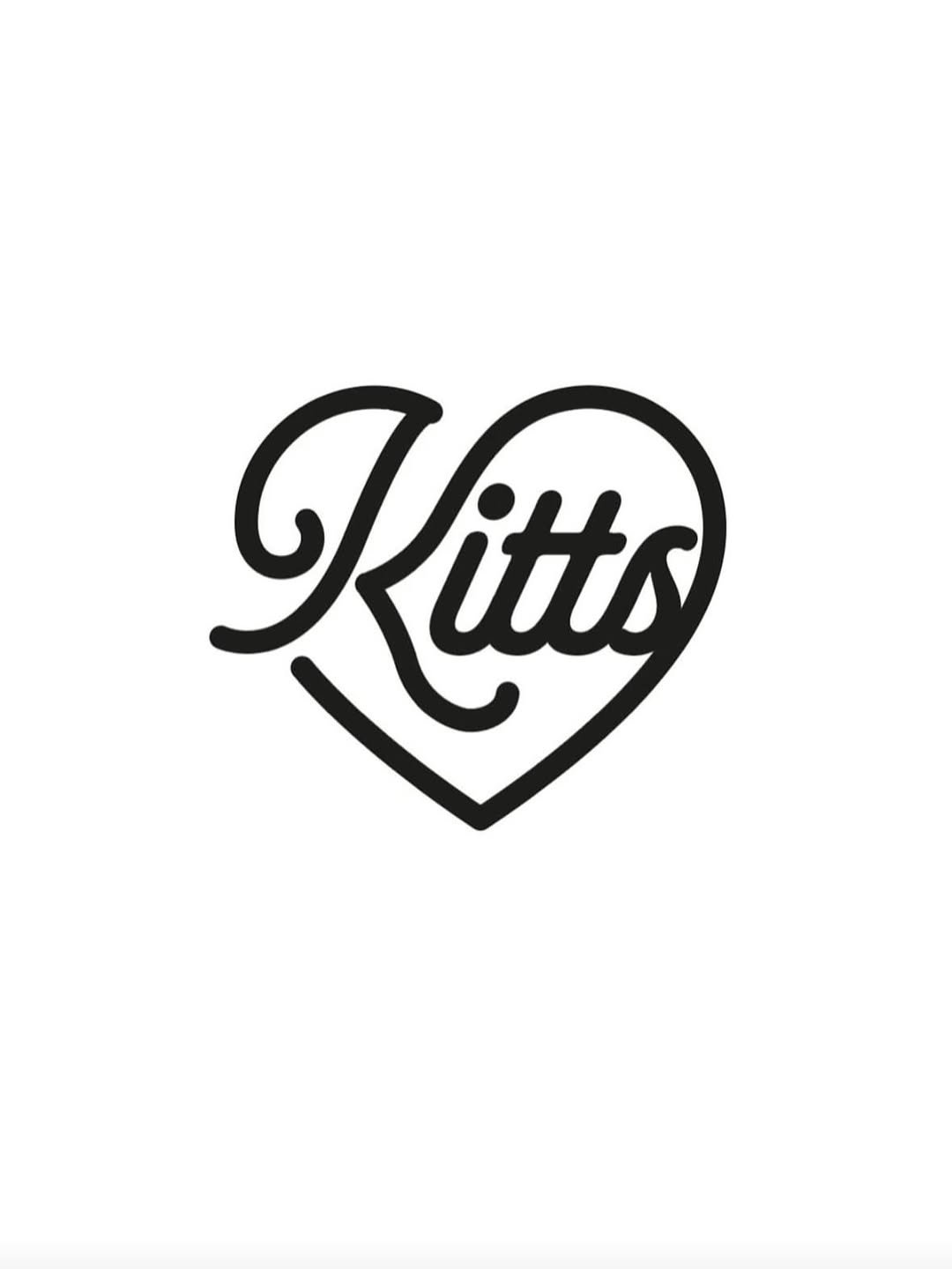 Photo shared by 이나 | Ena on August 15, 2025 tagging @pear1ena, and @kitts_hairmakeup. May be an image of heart and text that says 'Kitto'.