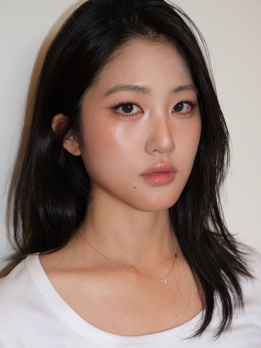 Photo shared by 이나 | Ena on August 13, 2025 tagging @enathin9. May be a closeup of 1 person, hair, makeup, lipstick and text.