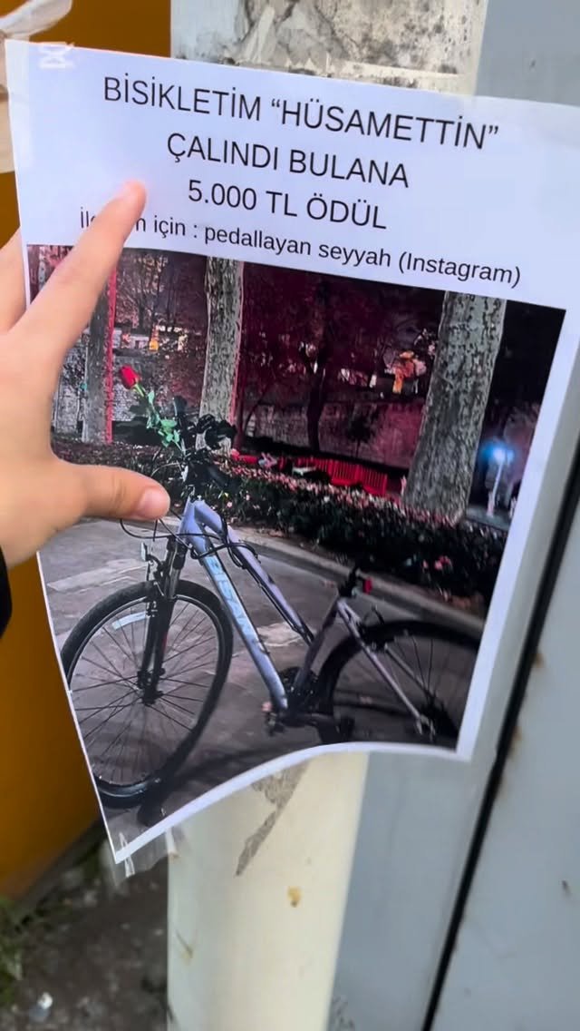 pedallayanseyyah 게시물 이미지: Hüsamettin sadece bir bisiklet değildi…
Onunla...