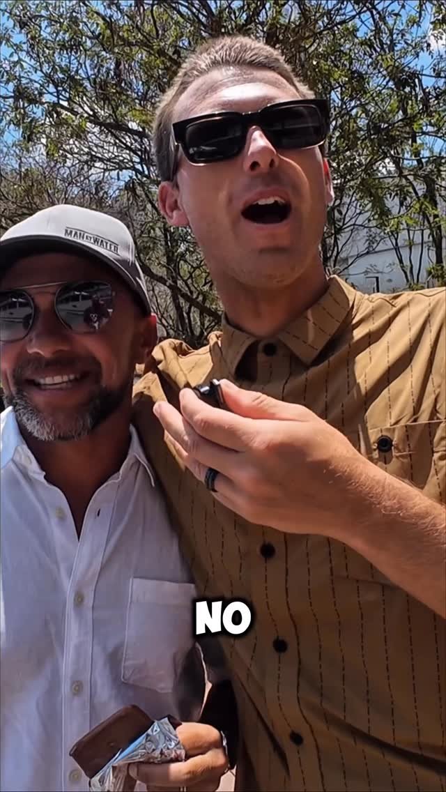 peopleontour 게시물 이미지: Hahaha gente, se virem o Phan remando em uma...