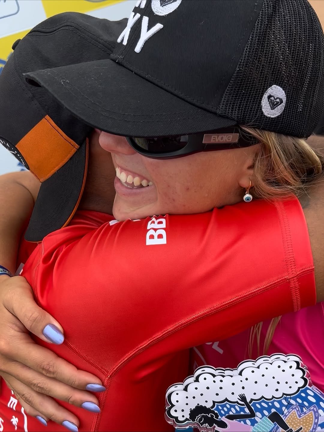 Photo shared by People On Tour on November 23, 2025 tagging @wslbrasil, @jadsonandre, and @lauramacielraupp. May be an image of wetsuit and text.