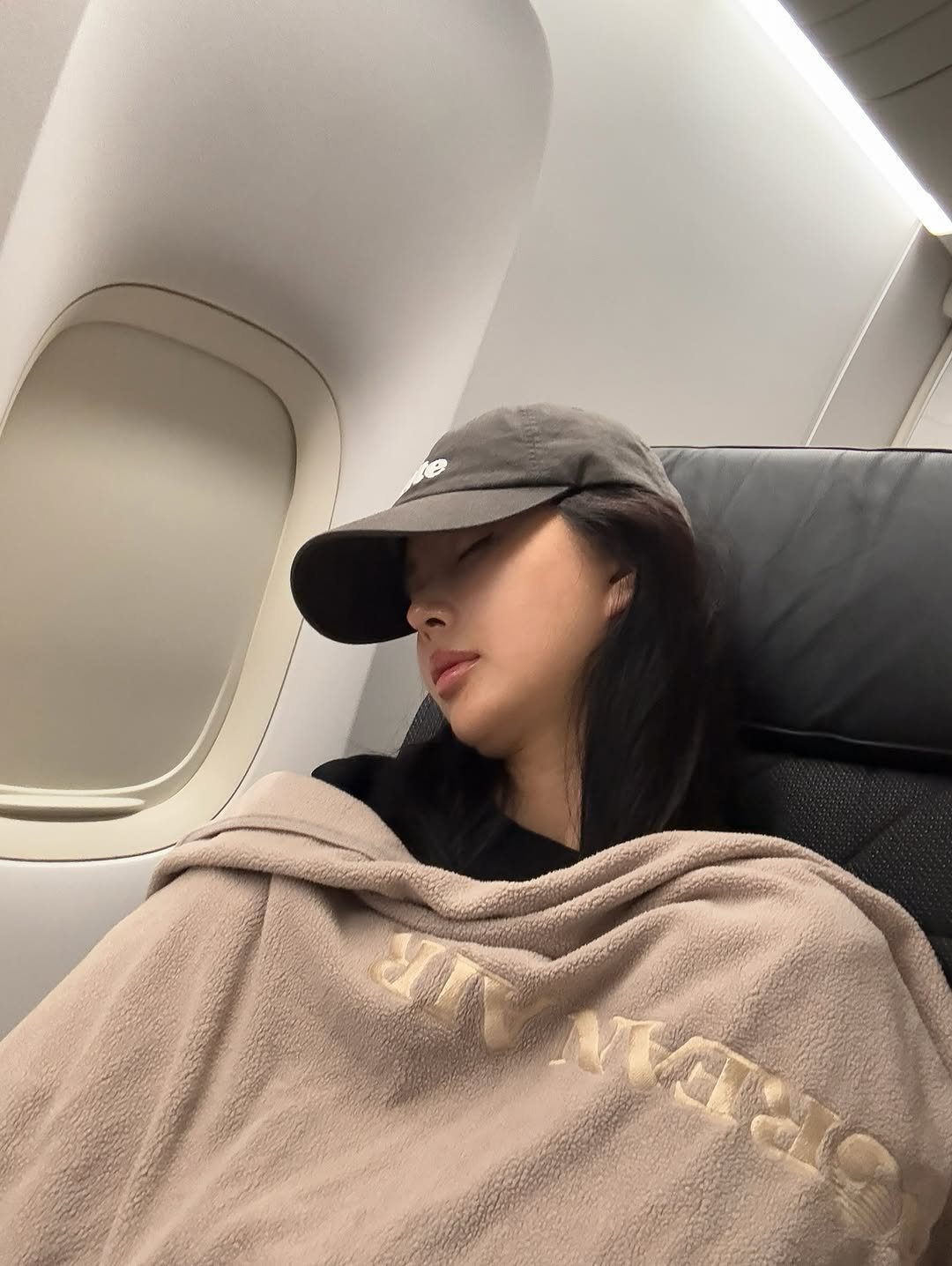 Photo by 박나래 on August 03, 2025. May be an image of 1 person, sleeping and text.