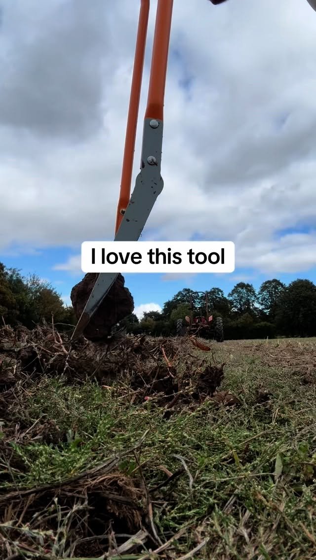 petitepeonys 게시물 이미지: I love this tool from @terradix_broadfork you...
