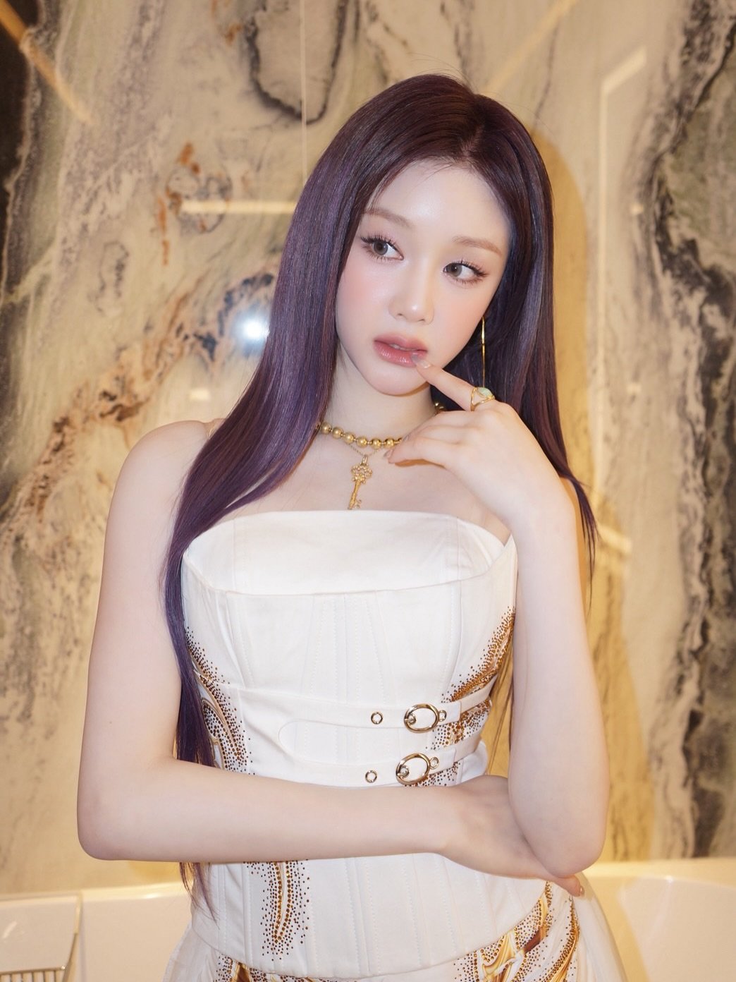 Photo shared by BABYMONSTER PHARITA 파리타 FANPAGE on January 14, 2026 tagging @babymonster_ygofficial, and @babymonster_ygs. May be an image of one or more people, hair and text.