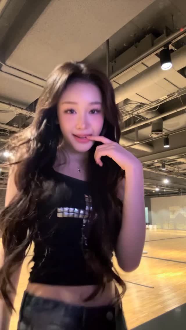 pharita.babymonster 게시물 이미지: Came for the vibe ꯁꯧ

 #BABYMONSTER #베이비몬스터...