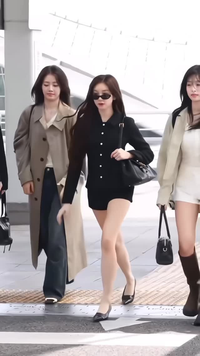 pharita.babymonster 게시물 이미지: [260325] ICN - Hong Kong 🇭🇰🛫

#PHARITA #파리타