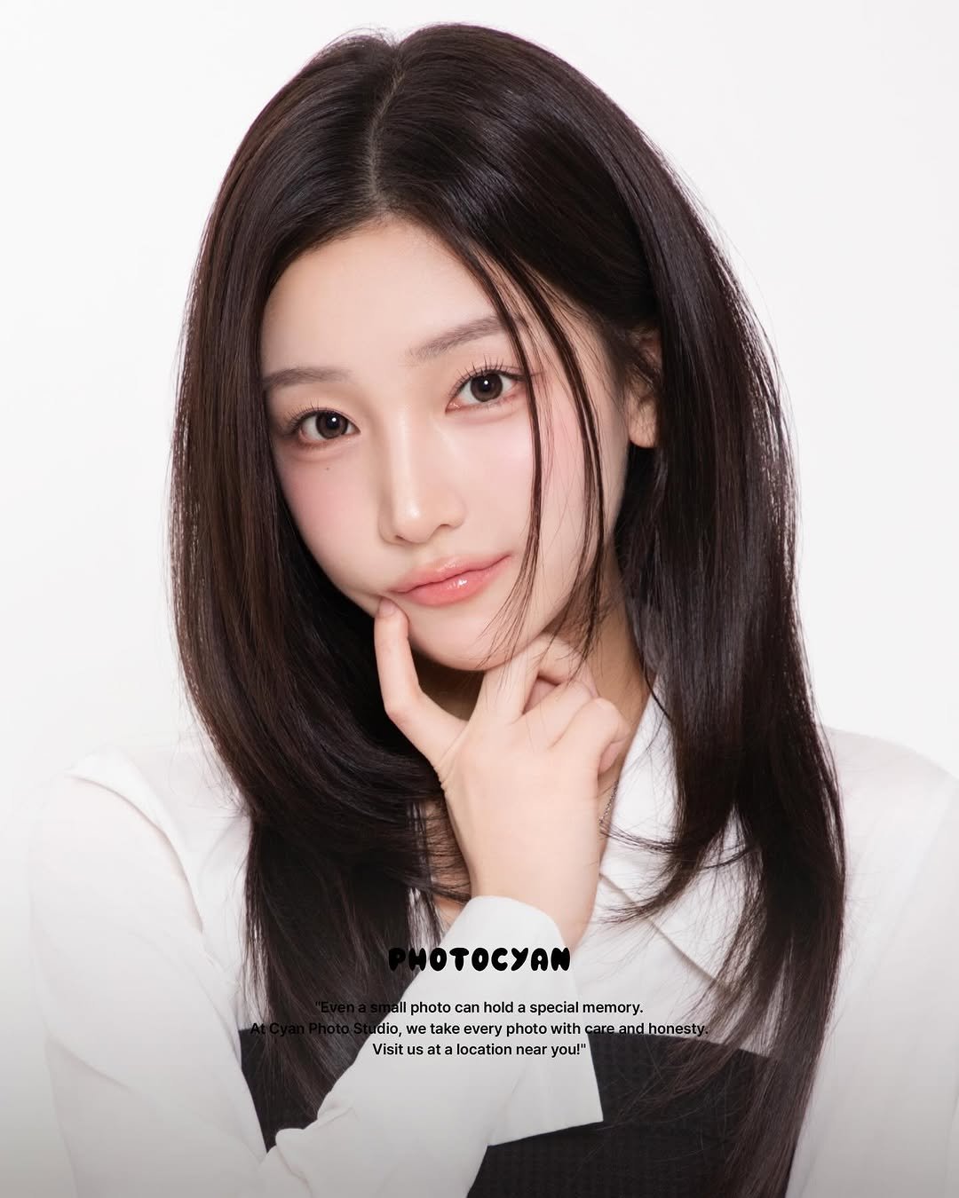 Photo by 시안사진관 [증명사진,프로필] on December 21, 2025. May be an image of one or more people, hair and text.