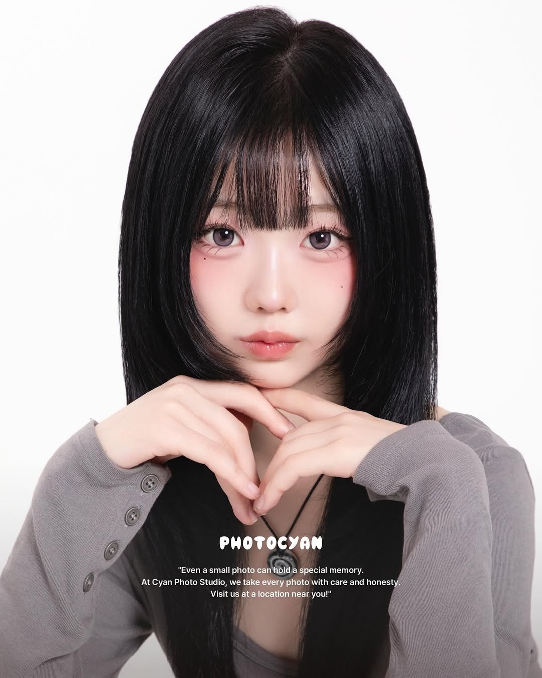 Photo by 시안사진관 [증명사진,프로필] on January 14, 2026. May be a closeup of one or more people, hair, makeup, costume and text that says 'POCyAM "Even small photo can canholda "Evenasmalphlcenlodas old special specialmemory. memory. At Cyan Photo Studio, take every photo with ิ care and honesty. Visit ata tal location near you!"'.