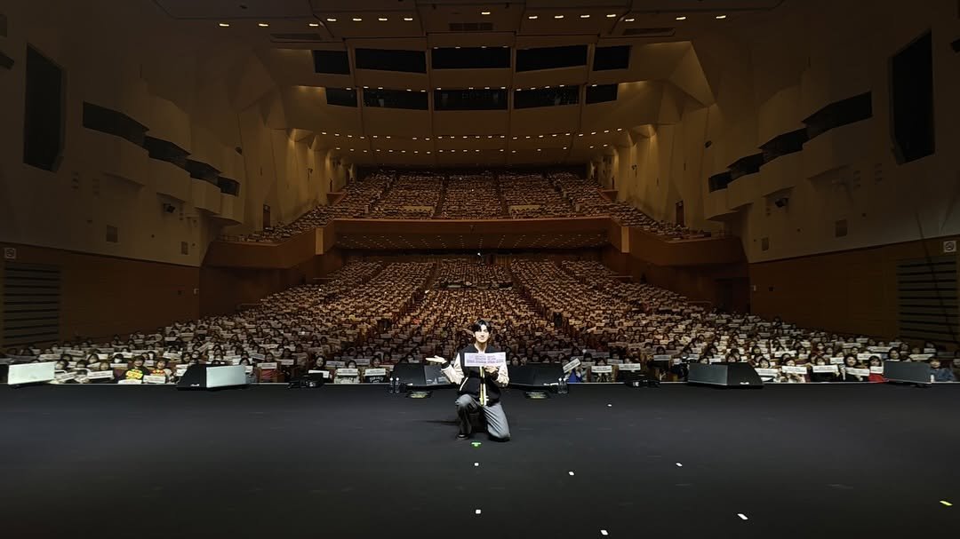 phs1116 게시물 이미지: “THE NEXT PAGE”
大阪まで, ありがとう!