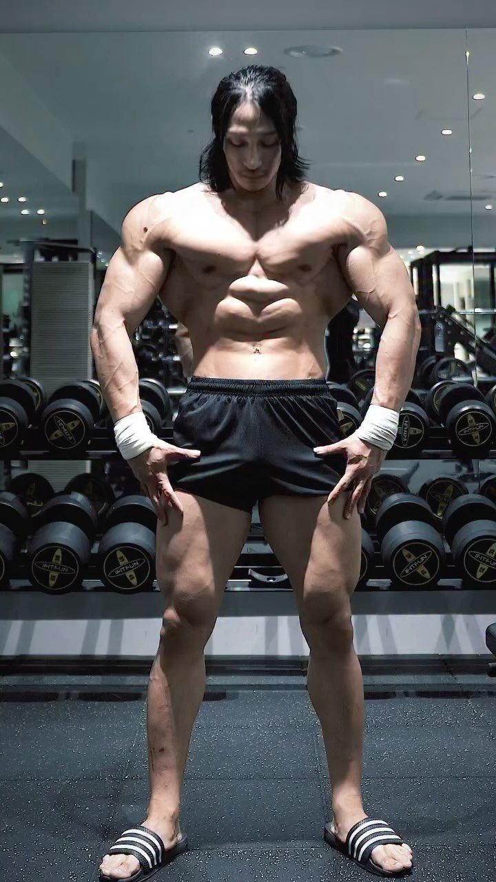 physique_june 게시물 이미지: 작년 올해 내년