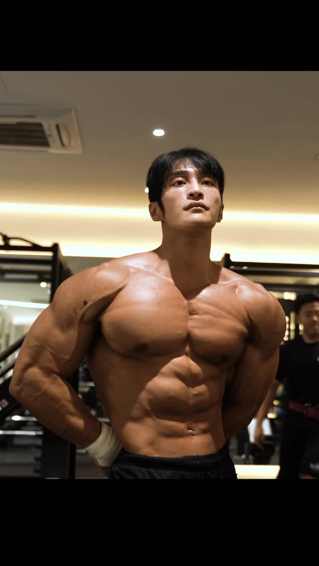 physique_june 게시물 이미지: 언제 다시 최근 몸을 올릴만 해 질 것인가..✨