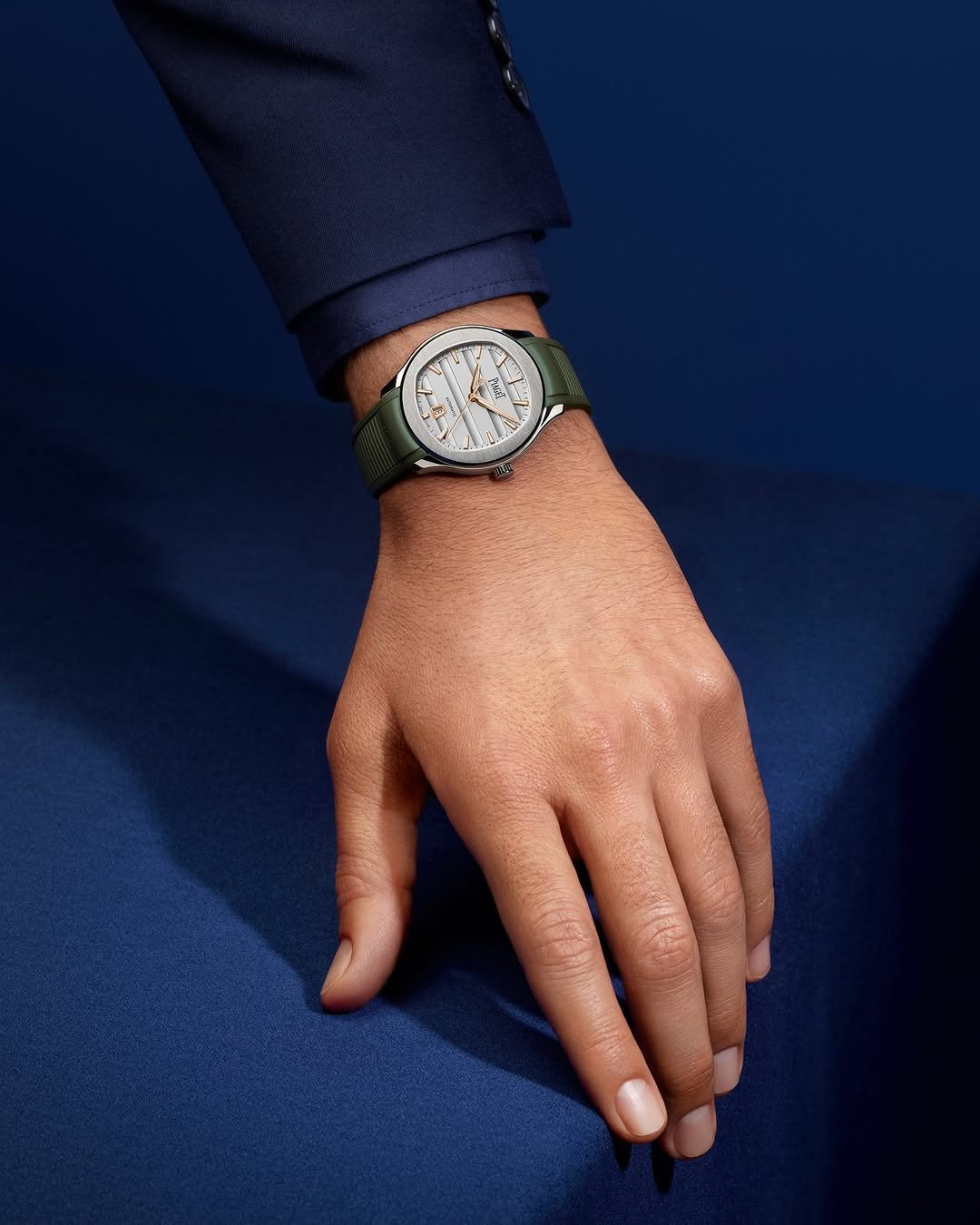 piaget 게시물 이미지: Crafted for individual expression. 
The 42mm...
