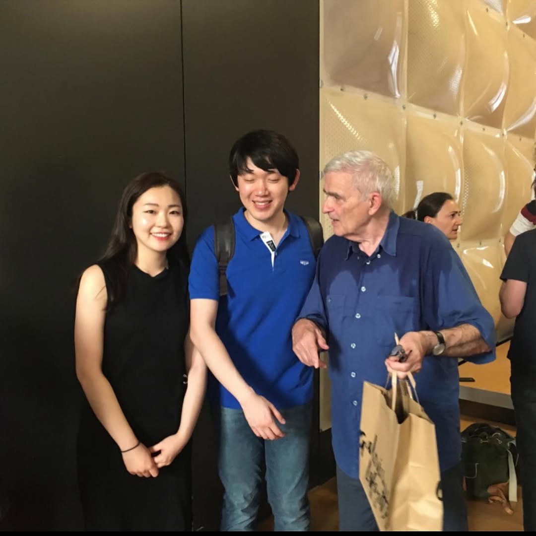 Photo shared by 음악가 부부의 클래식맛집 on March 19, 2025 tagging @simon_jihoon.