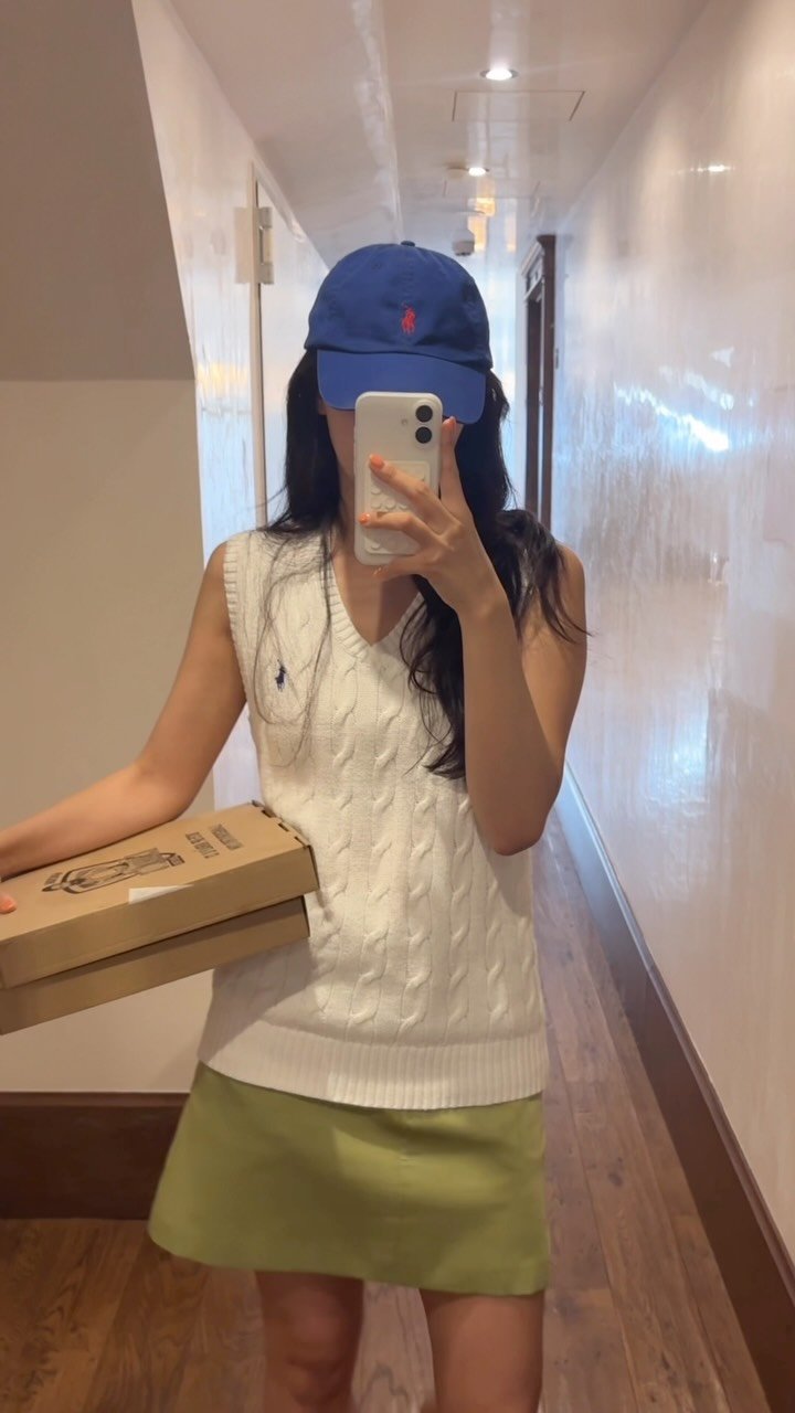 pickle_lupita 게시물 이미지: 여행에서 입은 것들 - part 1

#여행룩