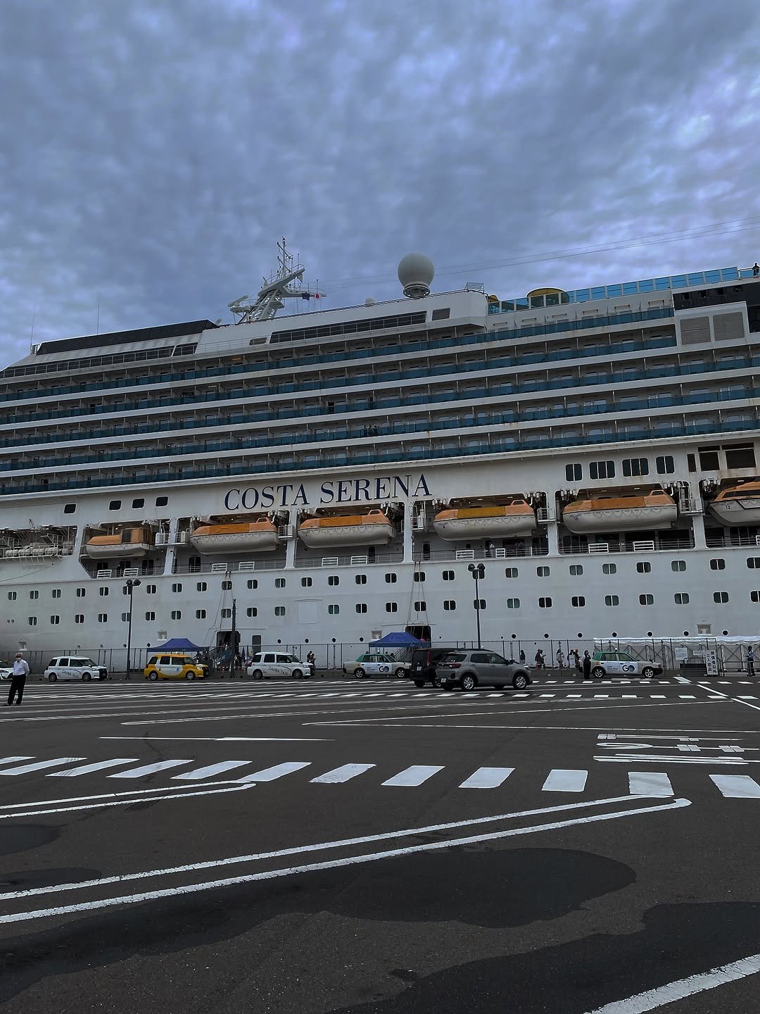 Photo by 피키뚜 on October 07, 2025. May be an image of ship.