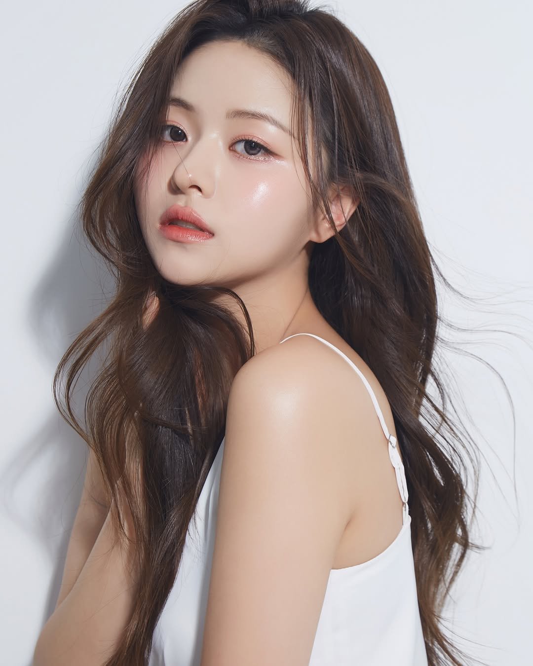 Photo shared by 피다스튜디오 프로필사진 배우프로필 연주자프로필 개인프로필 on January 25, 2025 tagging @pidastudio_official.