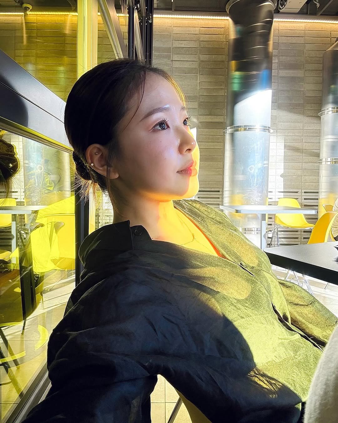 Photo by 필라정원 | 강사들의 길잡이 정원쌤 on October 09, 2025. May be an image of one or more people, hair, makeup and text.