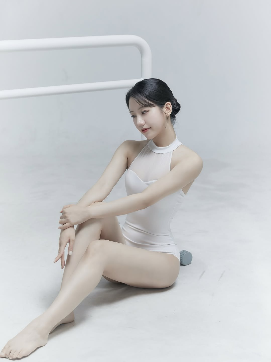pilafit_hajung 게시물 이미지: 발레도 배워보고 싶어요👯‍♀️

#필라테스강사 #운동강사 #필라테스촬영 #발레복 #발레