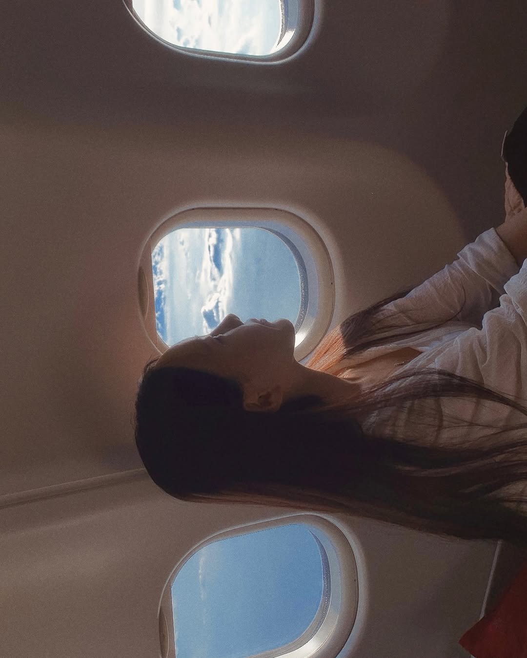 Photo by 윤진쌤 | 박윤진 진정한 나 자신을 아낄 수 있도록 🩵 on August 12, 2025. May be an image of aircraft.