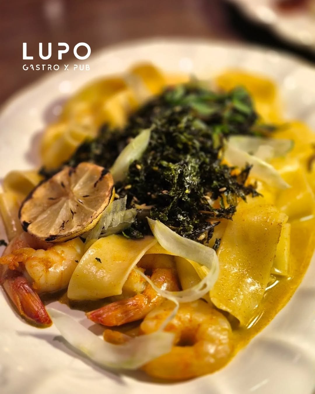 Photo shared by 필그림의 맛집 on February 10, 2026 tagging @lupo.kr. May be an image of pasta, shrimp, prawn and text that says 'LUPO GASTRO GASTROXPUB x XPUB'.