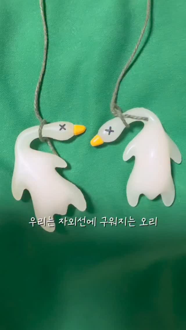 pill_yaksa 게시물 이미지: ​아침에 선크림 한 번 바르고 끝? 🙅‍♀️🙅‍♂️
땀, 피지 때문에 선크림은...