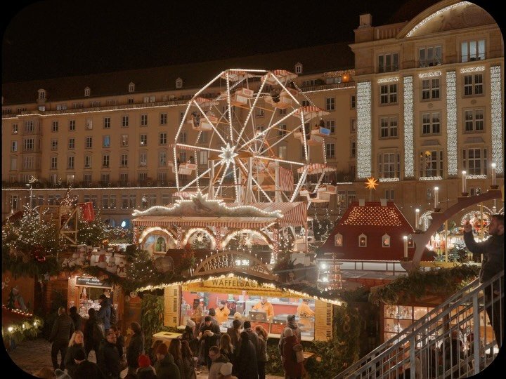 pillter_ 게시물 이미지: 🎄
아직도 처음 드레스덴에서 봤던 크리스마스 마켓은 아직도 잊을수...
