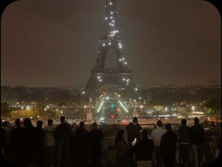 pillter_ 게시물 이미지: 🇫🇷
반짝이는 에펠이 주변을 환하게 밝혀줘서 더 아름다웠던 파리의...